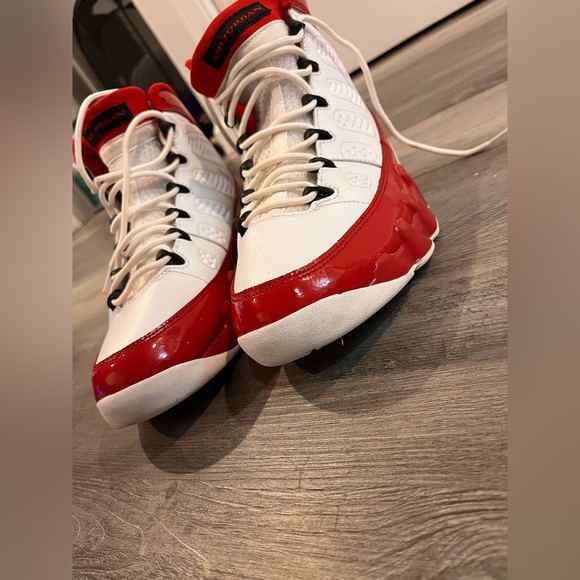 Used Air Jordan Red and White Sneakers - Picture 2 of 4